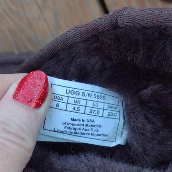 UGG Classic Short II Boot Chocolate Brown Size 6 - Picture 5 of 9